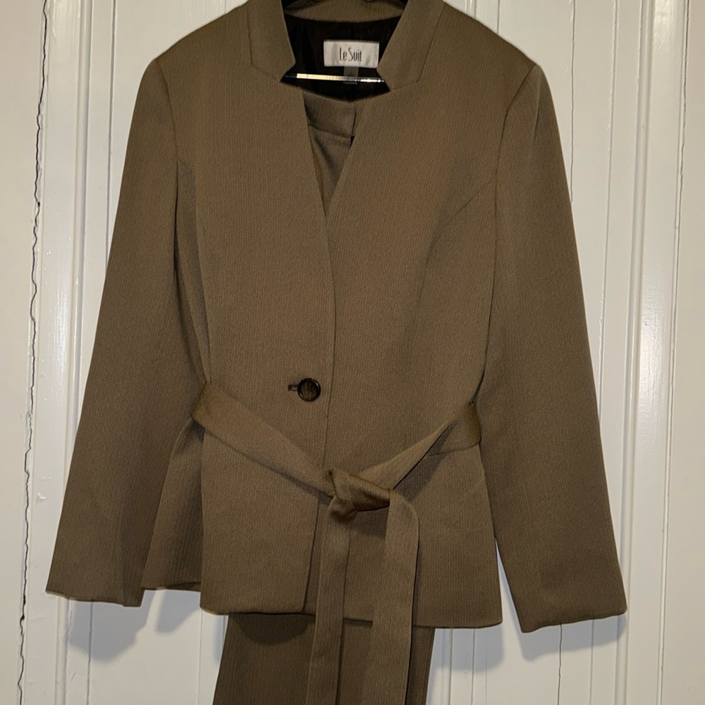 Women 2pc Suit